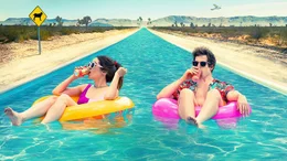 Als der sorglose Nyles (Andy Samberg) und die widerwillige Trauzeugin Sarah (Cristin Milioti) auf einer Hochzeit zuf&auml;llig aufeinandertreffen, wird es kompliziert..