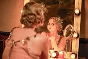 Anna Bamford (Lola).