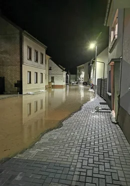 Kurz nach Mitternacht kommt das Wasser in Bad Neuenahr an.