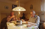 Die Wattmänner essen ihren selbstgefangenen Butt. Die Wattmänner essen ihren selbstgefangenen Butt.