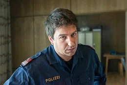 Gerry Oblitschnig (Robert Putzinger).