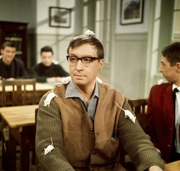 Dr. Fritz Geyer (Peter Alexander)