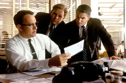Premiere: "Catch Me If You Can". Im Bild: Tom Hanks (Carl Hanratty), Brian Howe (Earl Amdursky), Frank John Hughes (Tom Fox).