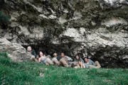 Maria Dragus (Lindi), Luna Jordan (Steffi), Emma Drogunova (Kim), Aaron Altaras (Can), Anand Batbileg (Hiro), Merlin Rose (Ron), Béla Gabor Lenz (Justin), Camille Dombrowsky (Jessica), Rouven Israel (Marvin). Maria Dragus (Lindi), Luna Jordan (Steffi), Emma Drogunova (Kim), Aaron Altaras (Can), Anand Batbileg (Hiro), Merlin Rose (Ron), Béla Gabor Lenz (Justin), Camille Dombrowsky (Jessica), Rouven Israel (Marvin).