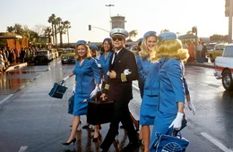 Frank Abagnale jr. (Leonardo DiCaprio).