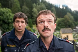 L-R: Gerry Oblitschnig (Robert Putzinger), Hannes Muck (Gerhard Liebmann).