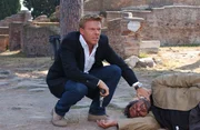 Kommissar Lorenzo Fabbri (Kaspar Capparoni, li.ist Fabio Di Leo (Edoardo Siravo) und Cappanna auf der Spur. Kommissar Lorenzo Fabbri (Kaspar Capparoni, li.ist Fabio Di Leo (Edoardo Siravo) und Cappanna auf der Spur.
