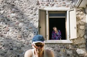 Gedreht in Moldau, Italien und Rum&auml;nien, erz&auml;hlt der Film von einer Tochter, die herausfinden will, ob man jemandem helfen kann, der einem selbst so viel Leid zugef&uuml;gt hat.