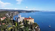 Schloss Duino am Rilkeweg an der Adria.