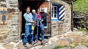 Chelenalphütte: Petra (l.) und Remo (r.) Gisler mit ihren Kindern Leano und Jael Chelenalphütte: Petra (l.) und Remo (r.) Gisler mit ihren Kindern Leano und Jael