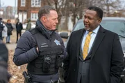 Hank Voight (Jason Beghe, l.) und Ray Price (Wendell Pierce, r.)