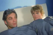 Schmidt (Walter Sittler) und Nikola (Mariele Millowitsch) erwachen nach einer durchzechten Nacht splitterfasernackt in einem Bett auf. Doch beide k&ouml;nnen sich nicht daran erinnern, was in der Nacht vorgefallen ist...