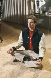 Howie Munson (Douglas Barr) Howie Munson (Douglas Barr)