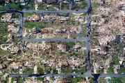 Durch Tornado zerstörte Gemeinde Durch Tornado zerstörte Gemeinde