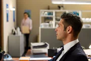 Traumsequenz: Deniz (Igor Dolgatschew) triggert Phantasien &uuml;ber Toni (Mich&egrave;le Fichtner), die er hinter einer Flirtoffensive vermutet.