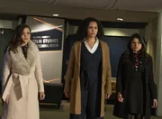 (v.l.n.r.) Maggie Vera (Sarah Jeffery); Macy Vaughn (Madeleine Mantock); Mel Vera (Melonie Diaz) (v.l.n.r.) Maggie Vera (Sarah Jeffery); Macy Vaughn (Madeleine Mantock); Mel Vera (Melonie Diaz)