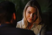L&auml;sst sich Chloe (Lauren German) tats&auml;chlich auf einen Deal mit Charlotte ein, um den M&ouml;rder ihres Vaters hinter Gitter zu bringen?