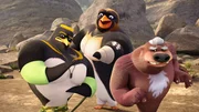 (v.l.) J.C., Hunter und Mr. McMahon sind Mitglieder der Surf-Gruppe 'Hang 5'. Zusammen mit dem jungen Pinguin und talentiertem Surfer Cody machen sie sich auf den Weg, um die gef&auml;hrlichste Bucht der Welt zu finden. Werden sie die dortigen Wellen &uuml;berstehen k&ouml;nnen?