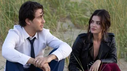 Die Journalistin Jane (Lucy Hale)  und der Fotograf Will (Nat Wolff) f&uuml;hlen sich auf der Hochzeit eines gemeinsamen Freundes sofort zueinander hingezogen.