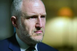 Charlie Edwards ist "Senior Fellow for Strategy & National Security" am Internationalen Institut f&uuml;r strategische Studien (IISS) in London. Er h&auml;lt die Bedrohung durch Russland f&uuml;r so gro&szlig; wie nie zuvor.