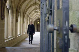 &bdquo;Wir haben dazugelernt&ldquo;, sagt Essens Bischof Franz-Josef Overbeck zum Umgang der Kirche mit sexuellem Missbrauch. &bdquo;Mir war sehr schnell klar, das muss, soweit es in meinen H&auml;nden liegt, immer ein Ende finden. Und zwar sofort.&ldquo;