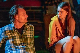 Vater Julian (Greg Bryk) hofft in seiner Heimatstadt auf einen Neustart f&uuml;r die Familie. Emerson (Summer H. Howell) f&uuml;hlt jedoch von Anfang an, dass irgendetwas in St. Belvedere nicht stimmt.