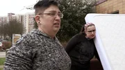 Die 39-j&auml;hrige Sabrina (li.) steht heute vor einer gro&szlig;en Aufgabe, sie zieht von Rostock nach Nordrhein-Westfalen.