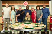 Von links: Kandidaten Fabian Schwarz, Melanie Zech, Gabriel Zboralski, Moderator Nelson M&uuml;ller, Jurorin Zora Klipp, Kandidaten Claudia Olschn&ouml;gger, Silke Kalien und Christian M&uuml;ller