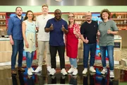 Von links: Kandidaten Christian M&uuml;ller, Melanie Zech, Fabian Schwarz, Moderator Nelson M&uuml;ller, Kandidaten Claudia Olschn&ouml;gger, Gabriel Zboralski und Silke Kalien