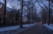 Ein verhältnismäßig simpler Brandanschlag – und in 45.000 Haushalten in Berlin geht für Tage das Licht aus; Darstellung der Folgen und Hilfeleistungen. Ein verhältnismäßig simpler Brandanschlag – und in 45.000 Haushalten in Berlin geht für Tage das Licht aus; Darstellung der Folgen und Hilfeleistungen.