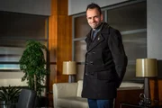 Unkonventioneller Ermittler: Der Ex-Junkie Sherlock Holmes (Jonny Lee Miller) ist für das NYPD unverzichtbar, auch wenn seine Vorgesetzten immer wieder Probleme mit seiner nonkonformistischen Art haben ... Unkonventioneller Ermittler: Der Ex-Junkie Sherlock Holmes (Jonny Lee Miller) ist für das NYPD unverzichtbar, auch wenn seine Vorgesetzten immer wieder Probleme mit seiner nonkonformistischen Art haben ...