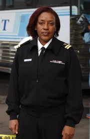 Immer im Einsatz: Lt. Lee Havercamp (CCH Pounder) ... Immer im Einsatz: Lt. Lee Havercamp (CCH Pounder) ...