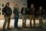V.l.: Joe Leaphorn (Zahn McClarnon), Bernadette Manuelito (Jessica Matten), Harold Bigman (Andersen Kee), Gary Felix (Wade Adakai) und Natalie Bluehouse (Natalie Benally)