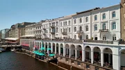 Einen Hauch von Venedig bringen die Alsterarkaden nach Hamburg