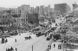 Am 18. April 1906 verw&uuml;steten die Folgen eines Erdbebens der St&auml;rke 7,8 die Metropole San Francisco und die umliegenden Orte. Das Ereignis gilt als eine der schlimmsten Naturkatastrophen in der Geschichte der USA.