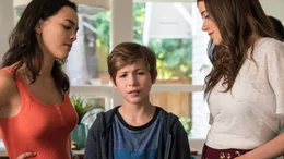 L-R: Hannah (Molly Gordon), Max (Jacob Tremblay) und Lily (Midori Francis)