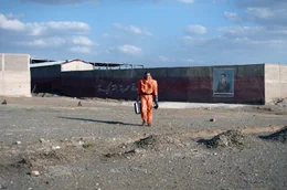 Dr. Wolf (Sebastian Blomberg) war drei Jahre f&uuml;r den BND im Irak t&auml;tig.