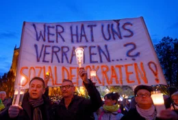 Protest gegen die geplante rot-rot-gr&uuml;ne Landesregierung in Th&uuml;ringen am 9. November 2014.