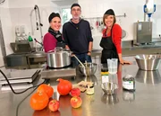 Annette Krause (re.) mit Nina und Klaus Sohl.
