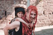 Isabel und "Punk" auf der Suche nach dem Schatz Isabel und "Punk" auf der Suche nach dem Schatz