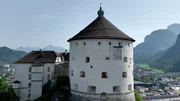 Der grüne Fluss der Alpen - Der Inn - Von Schwaz bis Kufstein - Diese "Land der Berge"-Neuproduktion zeigt eine facettenreiche Landschaft, geprägt vom imposanten Karwendelgebirge, malerischen Seen und historischen Städten. Im Bild: Festung Kufstein. Der grüne Fluss der Alpen - Der Inn - Von Schwaz bis Kufstein - Diese "Land der Berge"-Neuproduktion zeigt eine facettenreiche Landschaft, geprägt vom imposanten Karwendelgebirge, malerischen Seen und historischen Städten. Im Bild: Festung Kufstein.