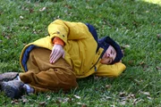 Für Brick (Atticus Shaffer) wird dieses Thanksgiving anders als in den vorherigen Jahren. Für Brick (Atticus Shaffer) wird dieses Thanksgiving anders als in den vorherigen Jahren.
