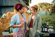 Zukunftspläne mit Konfliktpotenzial, v.li.: Maj Borchardt als Lea Koch, Josefine Preuss als Charlie Zukunftspläne mit Konfliktpotenzial, v.li.: Maj Borchardt als Lea Koch, Josefine Preuss als Charlie