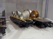 Hochwertige Modellbahnteile aus Weißmetall fertigen zwei Schweizer vor den Augen des Publikums. Hochwertige Modellbahnteile aus Weißmetall fertigen zwei Schweizer vor den Augen des Publikums.