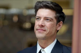 John F. Kennedy (Philipp Danne) kurz vor seiner Rede 1963 am Sch&ouml;neberger Rathaus