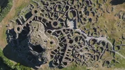 Die Nuraghe von Barumini. Rund 10.000 solcher geheimnisvollen Steingebilde gibt es auf der Insel. Die Nuraghe von Barumini. Rund 10.000 solcher geheimnisvollen Steingebilde gibt es auf der Insel.