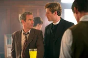 L-R: Geordie Keating (Robson Green), Sidney Chambers (James Norton)