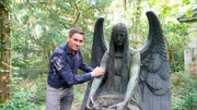 Olaf Ihlefeld lebt seit 30 Jahren f&uuml;r den S&uuml;dwestkirchhof Stahnsdorf. Hier ruhen Ber&uuml;hmtheiten, etwa Heinrich Zille, Friedrich-Wilhelm Murnau, die Familie Siemens, aber auch j&uuml;ngere Promis, wie Manfred Krug oder Dieter Thomas Heck. Der Friedhofsleiter Ihlefeld organisiert in seiner Freizeit F&uuml;hrungen und Kulturveranstaltungen, um dem breiten Publikum die Faszination dieses Ortes n&auml;her zu bringen. - Auf Du und Du mit Engeln.