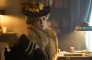 Meg Steinheil (Evelyne Brochu) Meg Steinheil (Evelyne Brochu)