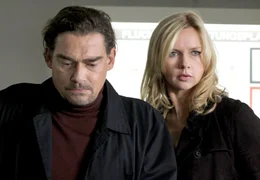 Nora (Veronica Ferres) und ihr Mann Hendrik (Martin Feifel) sorgen sich um ihre vermisste Tochter.